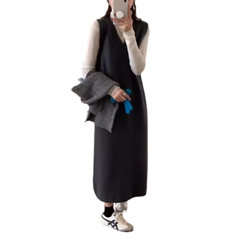 V-nyakú ujjatlan kötött ruha, midi hosszú, nylon keverék