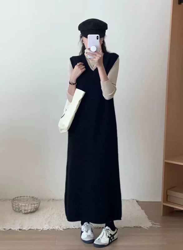 V-nyakú ujjatlan kötött ruha, midi hosszú, nylon keverék