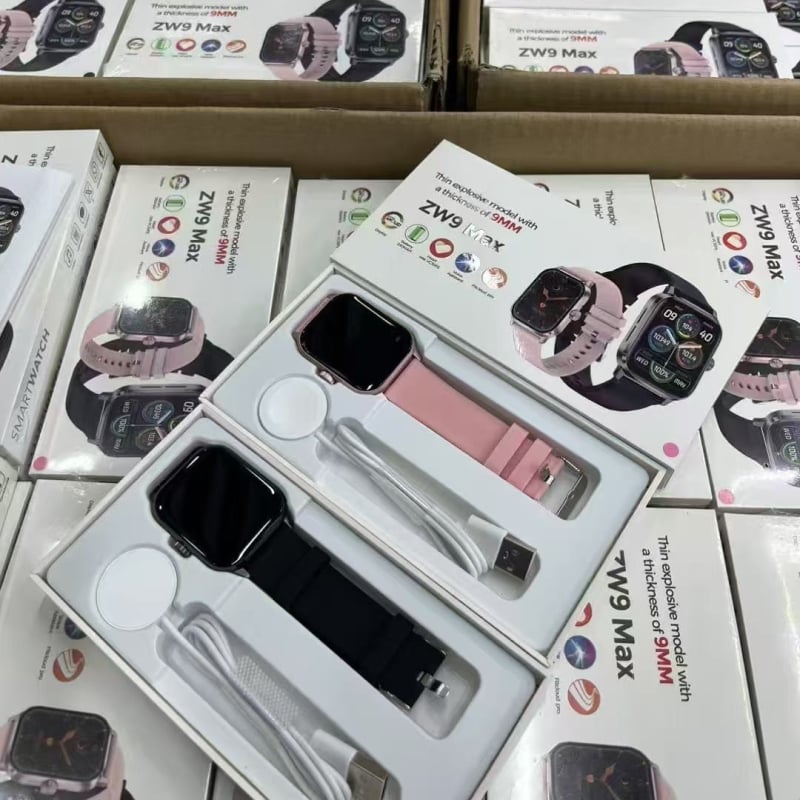 Смарт часовник с мониторинг на сърдечната честота, откриване на кислород в кръвта, Bluetooth разговори, водоустойчивост до 100 m и безжично зареждане