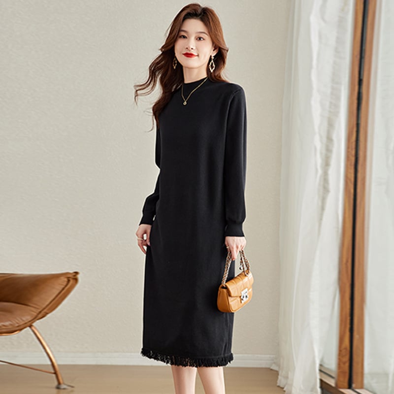 Gyapjúkeverék kötött ruha félmagas gallérral, hosszú ujjú, A-vonalú, középméretű hosszúságú, lazán szabott derék