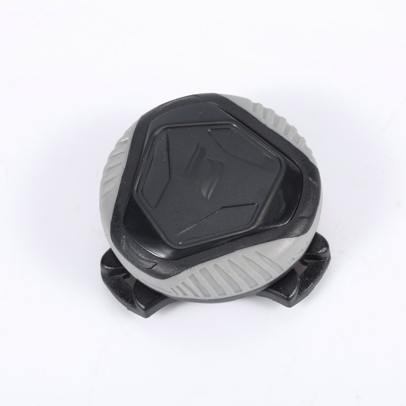 Okretna kopča za cipile bez vezivanja (Swivel Button) – za tenisice, čizme, casual i radnu obuću; Model: Swivel Button; Sezone: sve sezone; Stil: Drugo