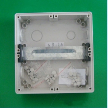 Κουτί διανομής από πλαστικό, αδιάβροχο και ανθεκτικό στη φλόγα, σειρά 56CB8N, IP66, 20A, ρεύμα βραχυκυκλώματος 200A, UV-ανθεκτικό