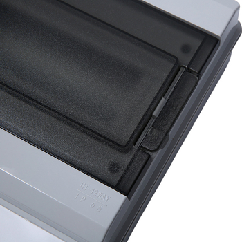 Пластмасова кутия за разпределение с ключалка, водоустойчива, повърхностно монтирана, с защита от автоматичен прекъсвач за външно осветление