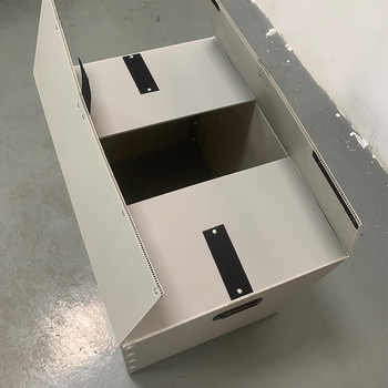 Plastová zásobovacia krabica s vekom - PP materiál, vodotesná a vlhkosť odolná, antistatická, dizajn zvlnenej dosky, hrúbka steny 2–8 mm