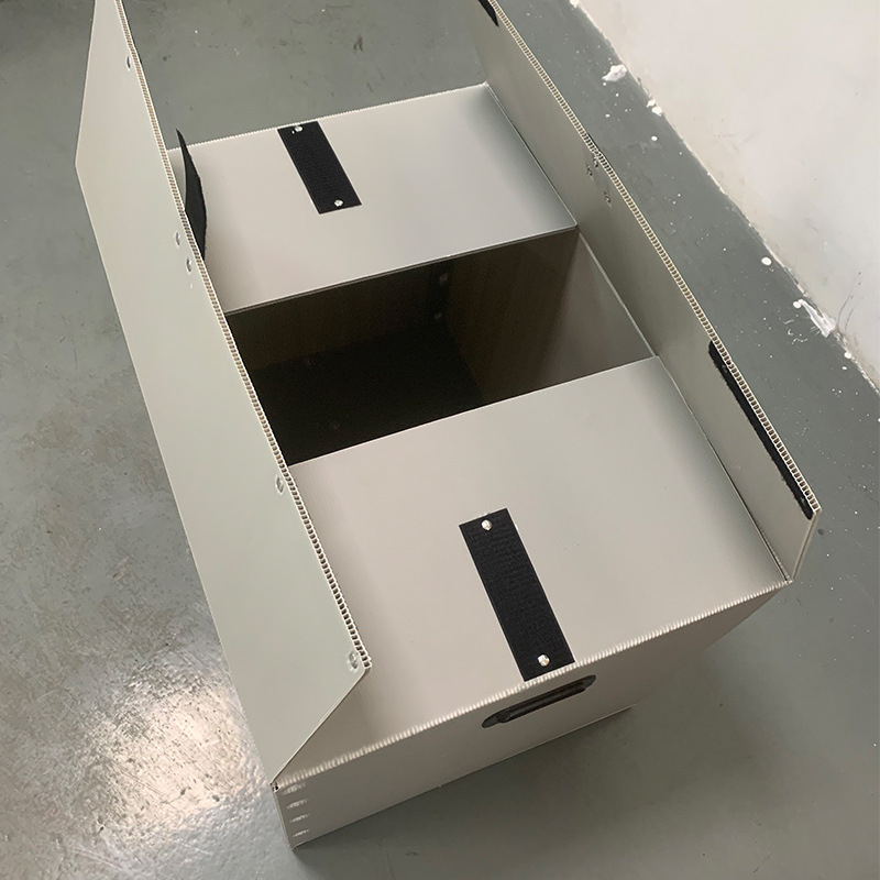 Plastová zásobovacia krabica s vekom - PP materiál, vodotesná a vlhkosť odolná, antistatická, dizajn zvlnenej dosky, hrúbka steny 2–8 mm