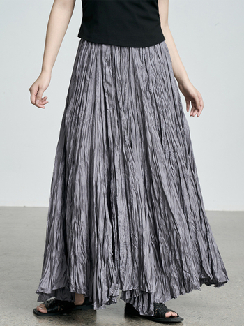 Пола с плисиран дизайн, висока талия, полиестер, пролет 2025 минималистичен стил.