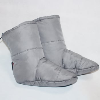 Acoperiri pentru picioare de primăvară – material lemn, calitate piele autentică