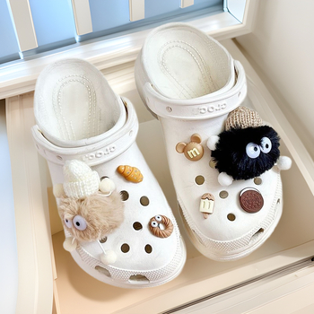 Plišani cvijet za obuću za sandale i papuče – ukras u Crocs stilu, brend Great Bear, model Plush shoe flower, pogodno za ljeto, jesen, proljeće i zimu.