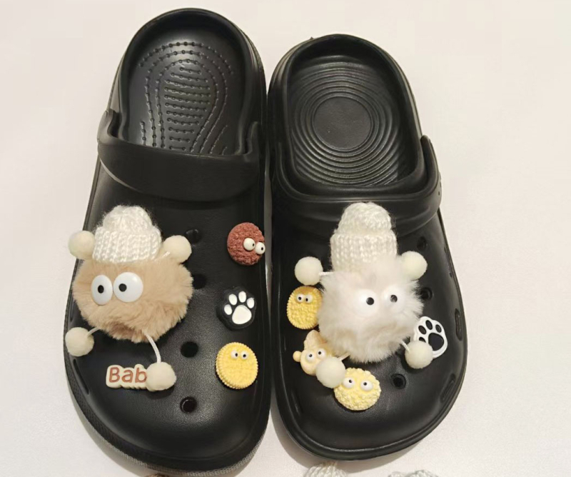 Plišani cvijet za obuću za sandale i papuče – ukras u Crocs stilu, brend Great Bear, model Plush shoe flower, pogodno za ljeto, jesen, proljeće i zimu.
