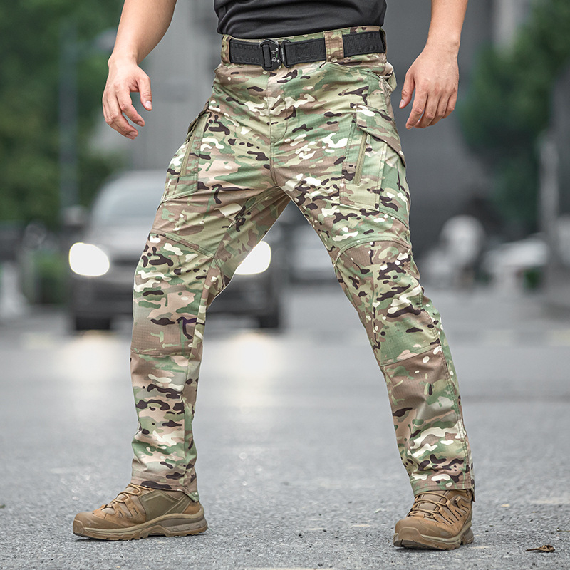 Камуфлажни тренировъчни панталони, памук-смес, дишащи, износоустойчиви при триене, ветроустойчиви и влагоотводящи, целогодишни; подходящи за бягане, колоездене, туризъм и стрелба