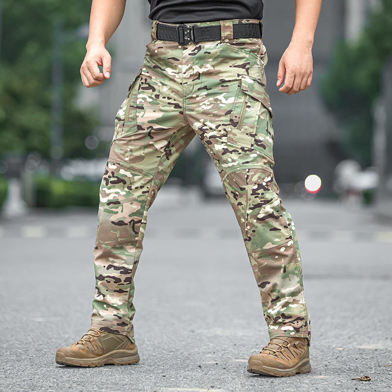 Камуфлажни тренировъчни панталони, памук-смес, дишащи, износоустойчиви при триене, ветроустойчиви и влагоотводящи, целогодишни; подходящи за бягане, колоездене, туризъм и стрелба