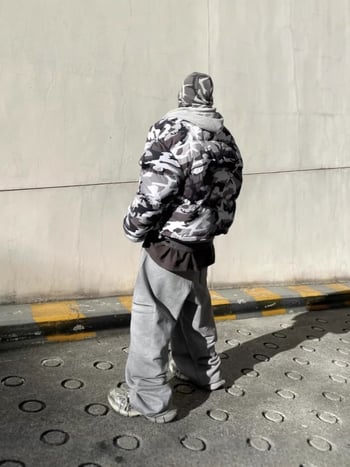 Dvostrano reverzibilno pamukasto kaput s kapuljom i zatvaračem, debeli zimski jakna s kamuflažnim uzorkom, kardigan u korejskom stilu za muškarce