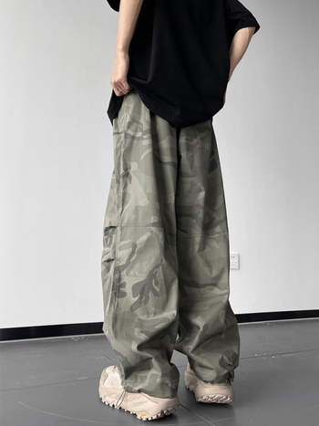 Мъжки свободни панталони с камуфляжен принт, полиестерно-еластична материя, талия средна, копчета отпред