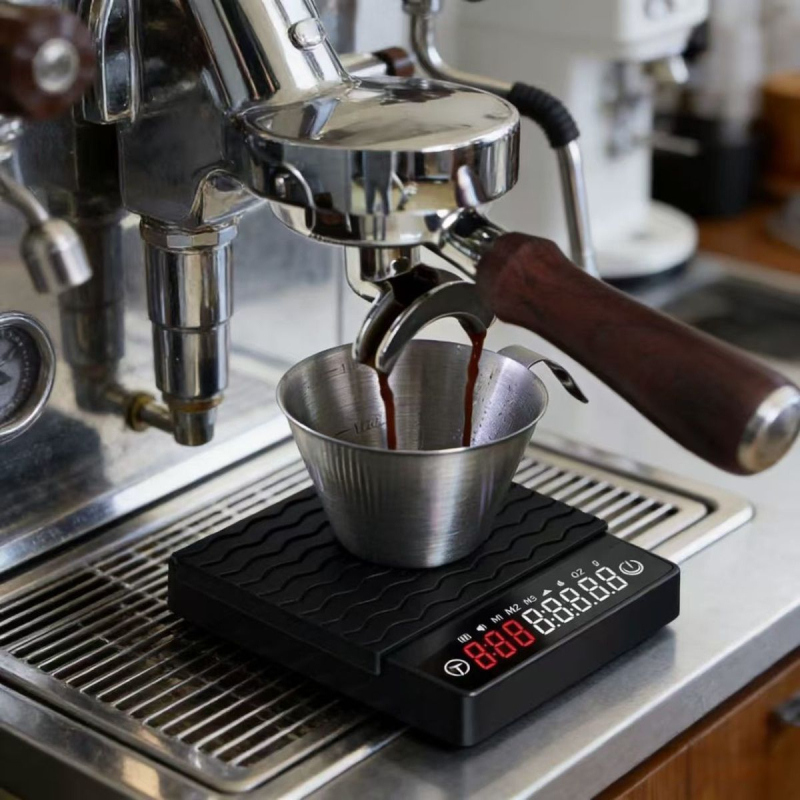 Везна за кафе с интелигентен таймер; електронно измерване; капацитет до 2 кг; вградена литиева батерия; мултифункционална.