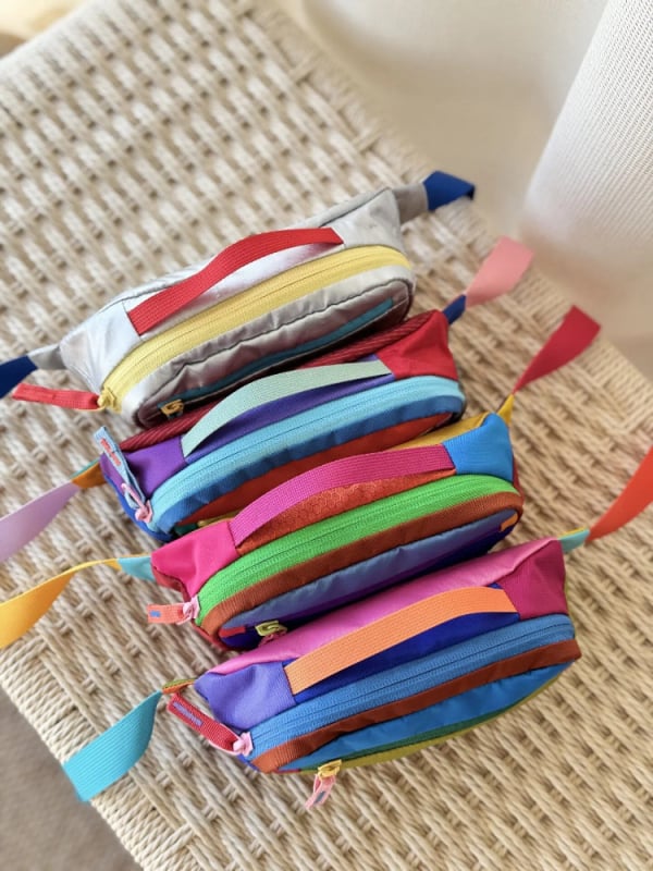 Поясна чанта от полиестер памук, цип, облицовка канва; вътрешна структура: чанта за документи и ламиниран джоб; Пролет 2025