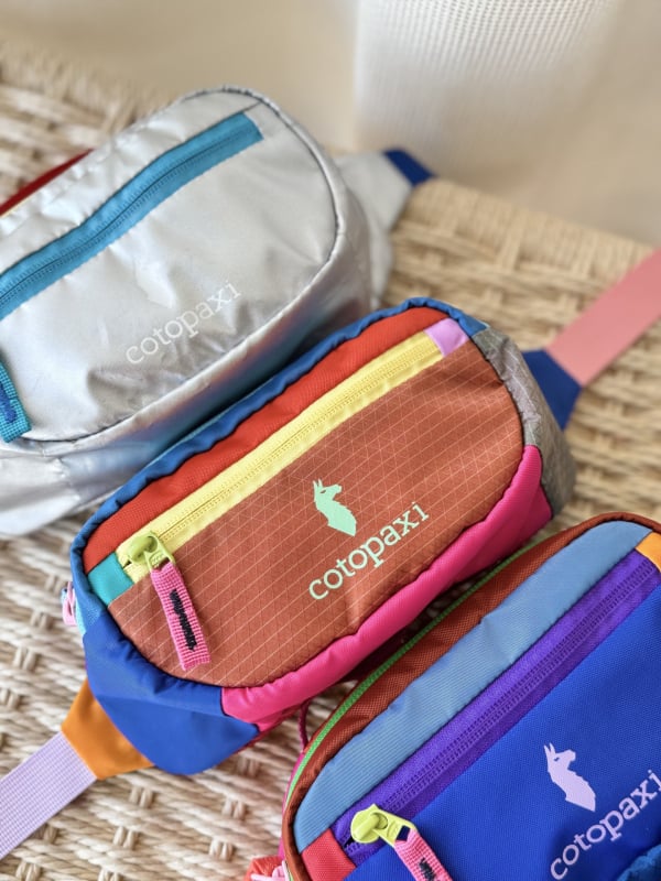 Поясна чанта от полиестер памук, цип, облицовка канва; вътрешна структура: чанта за документи и ламиниран джоб; Пролет 2025