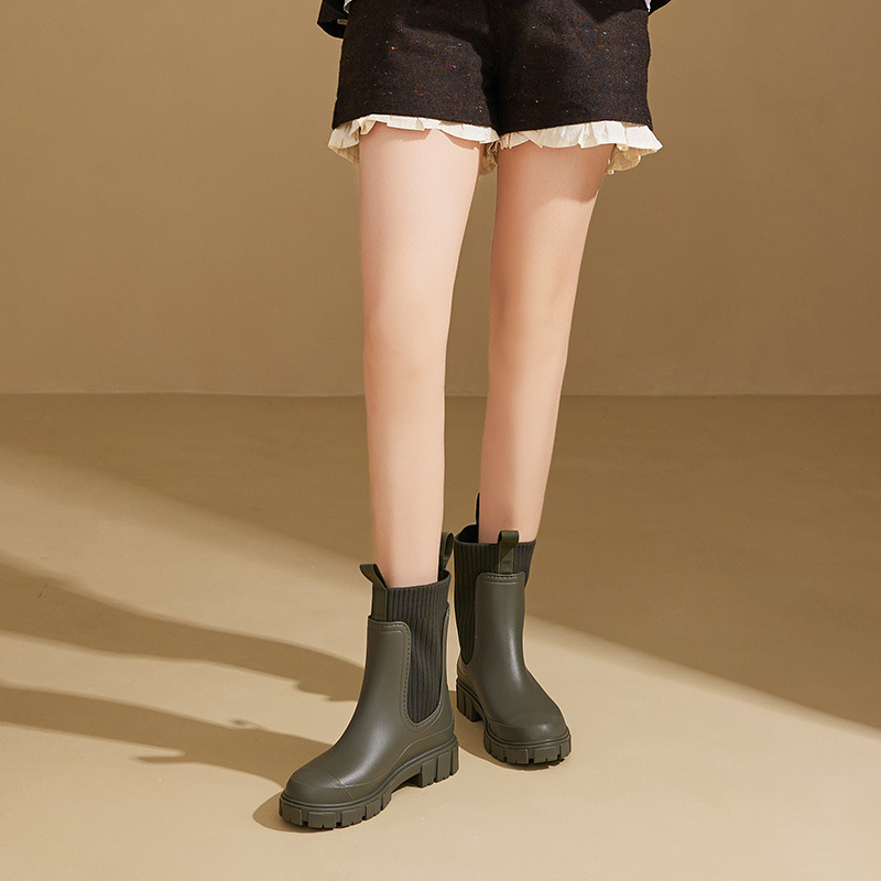 Дамски дъждовни ботуши PVC, средна височина до прасеца, водоустойчиви, плосък ток, нехлъзгаща подметка