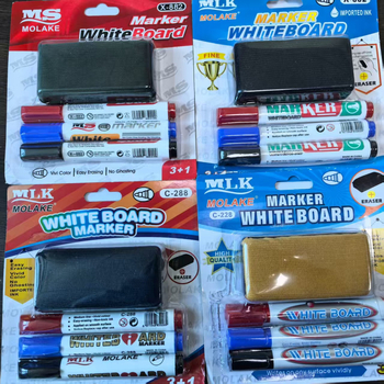 Модел 882: пластмасови маркери за бяла дъска, водно-базирани, изтриваеми, връх 0,55 мм, комплект от три броя