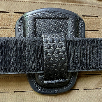 Nyitott felső bilincs tok övre rögzíthető, gyorsoldó, 1680D nylonból, taktikai kiegészítő táska