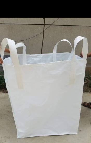 Ton bag, polipropilenska tkanina, nosivost 1000-1500 kg, kvadratni oblik, prilagođena obrada