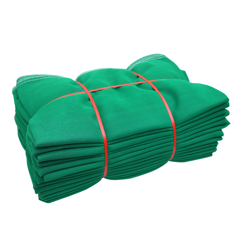 Plasă de protecție pentru șantier din polietilenă, ignifugă, anti-cădere, conform standardului național.