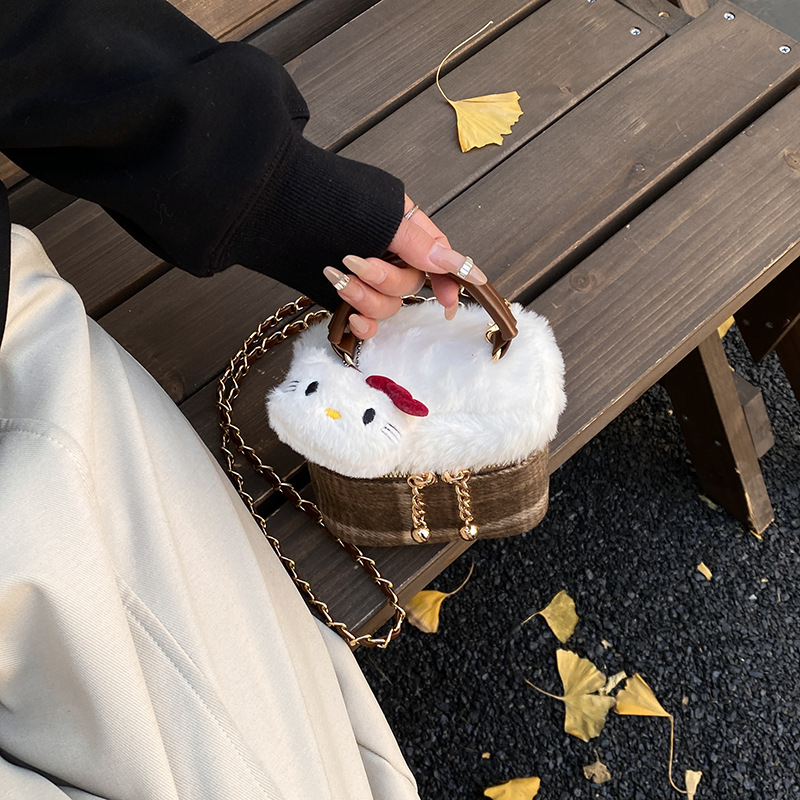 Ženska torbica-satchel preko ramena za kozmetiku — vuneni materijal, podstava od sintetičke kože, moderan i kul stil, za svakodnevnu upotrebu