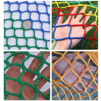 Plasă de protecție fără noduri; PET material; opțiuni personalizabile; rezistență 200