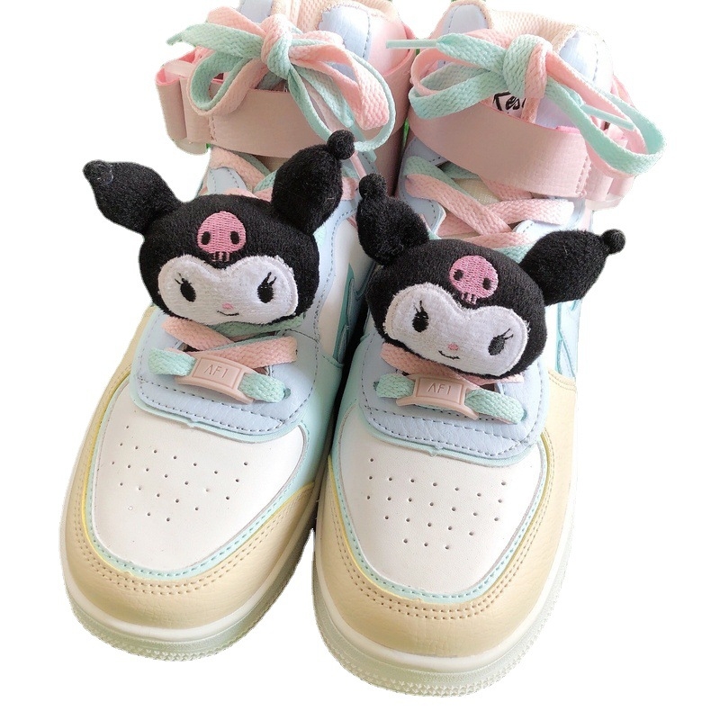 Aksesoari za vezice – 3D lutka DIY dijelovi, ukras vezica, slatki privjesci za cipele, kopča s oblikom D, stil Sweet Academy; Model 1; Pogodno za tenisice i casual cipele; Sezone: ljeto, zima, proljeće, jesen