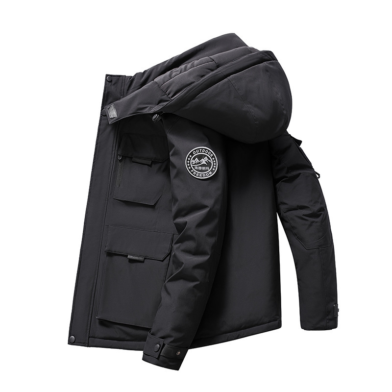 Palton cu glugă, croială lejeră, umplutură din mătase-pamut; exterior 100% poliester; căptușeală din nailon; fermoar frontal