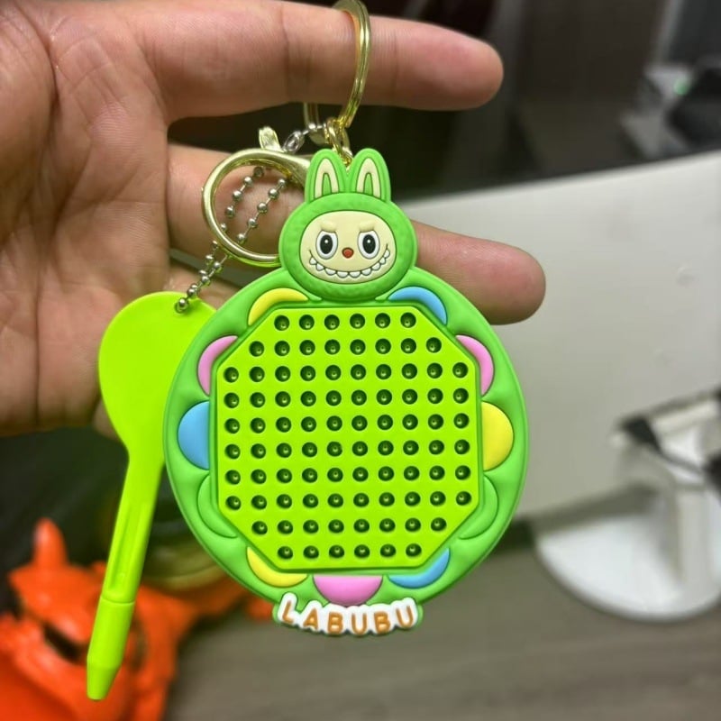 Okoshi μαγνητικός πίνακας ζωγραφικής με μεταλλικές μπίλιες, μπρελόκ, πλαστικό, χαριτωμένο στυλ