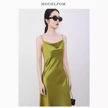 Ruha – A-vonalú szabású, magas derék, ujjatlan, pulóver-stílusú, hosszú ruha