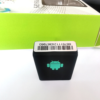 GPS trag A8 sa SOS alarmom i alarmom za ogradu, dimenzije 43×32×14 mm, trajanje baterije 3–5 dana, GPS/LBS pozicioniranje 50–200 m
