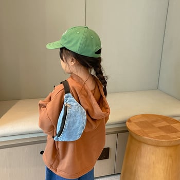 Dječja denim torba preko ramena - jedan remen, zatvarač, kapaciteta ispod 10 L, podstava poliester