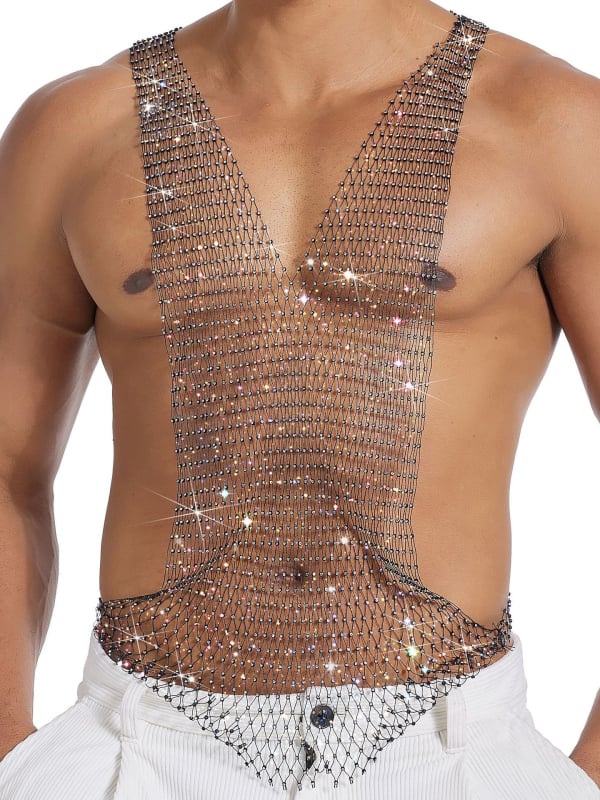 Kinnitatud sportlik vest nailonist ja 81–90% polüestrist, unisex disain.