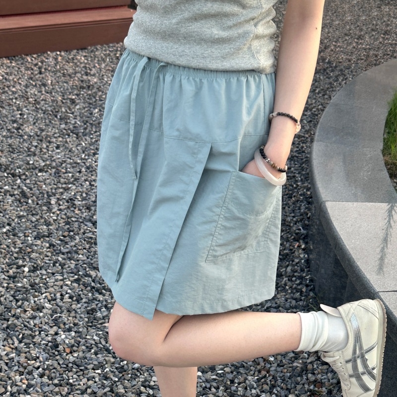 Ženska radna suknja-pantalone – kratka hip suknja s hlačama, Ice Hemp tkanina, ljeto 2025, dizajn protiv prozirnosti, japansko-korejski opušteni stil