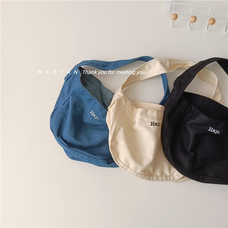 Torba preko ramena za djecu, korejskog stila, jednobojna denim torba s engleskim izvezom i velikom prednjom pretincom