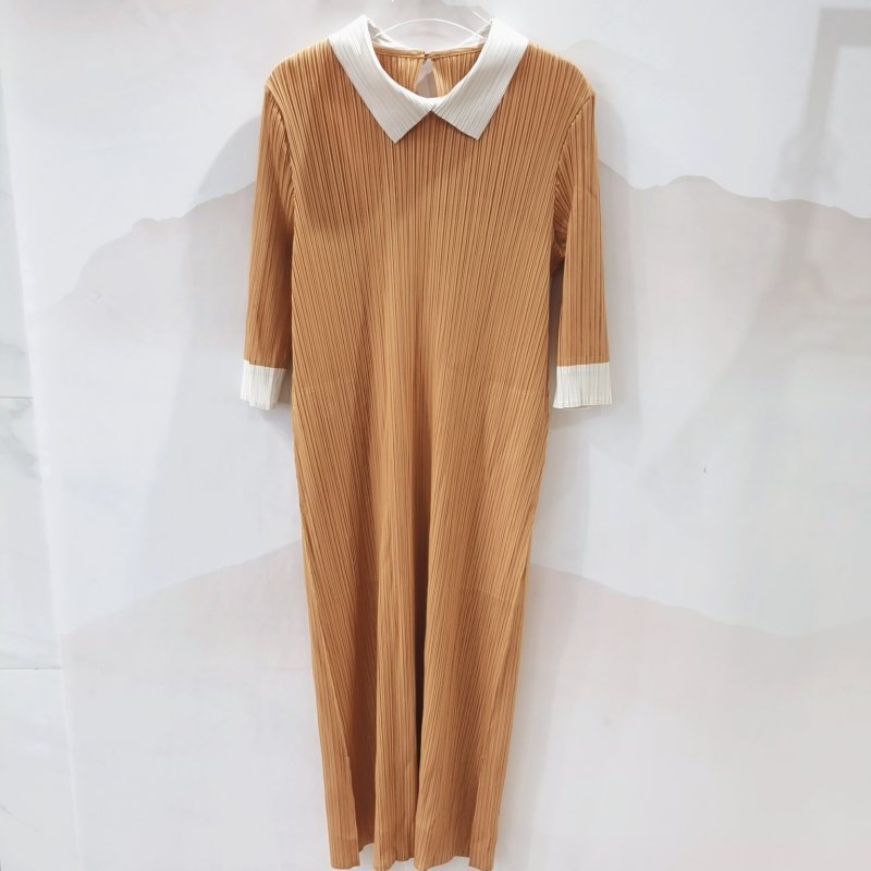 A-vonalú ruha, polo gallér, fél ujj, magas derék, poliészter