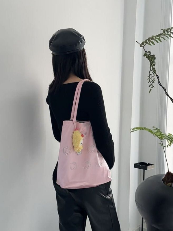 Tote torba od svile s naramenicom za žene — lagana, svakodnevna upotreba, uzorak slova, podstava od poliestera, moderan i cool stil