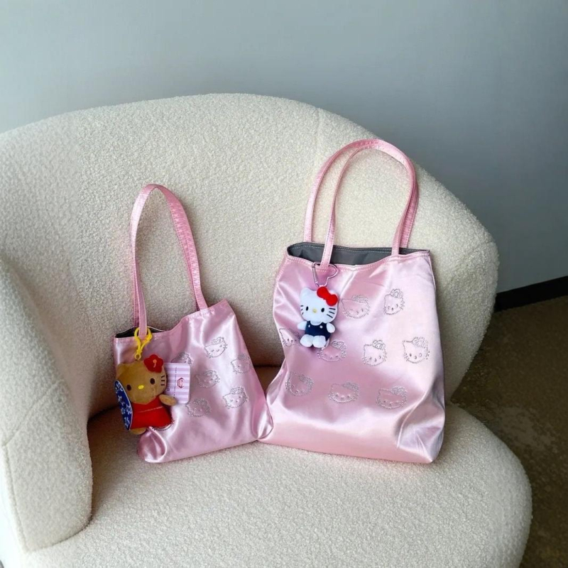 Tote torba od svile s naramenicom za žene — lagana, svakodnevna upotreba, uzorak slova, podstava od poliestera, moderan i cool stil