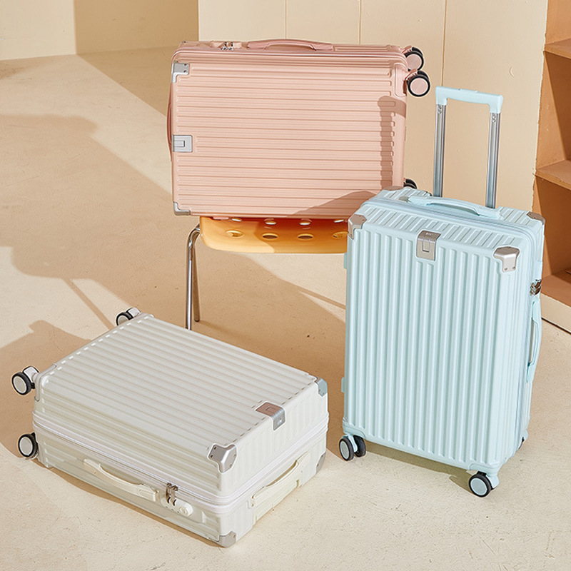 Višenamjenski kovčeg s zatvaračem, ABS+PC materijal, 2,6 kg, brend Travel rider