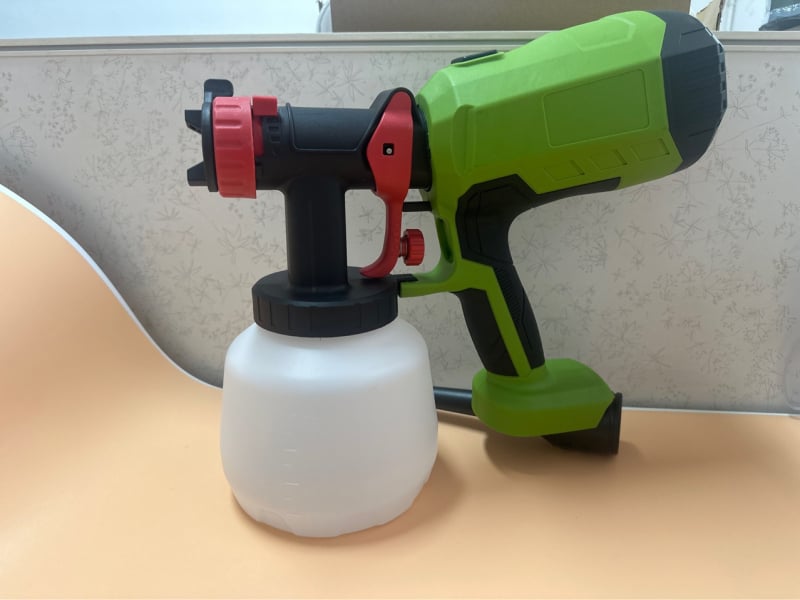 Ενσωματωμένο ηλεκτρικό πιστόλι ψεκασμού βαφής με επαναφορτιζόμενη μπαταρία λιθίου, 20V/20W, ακροφύσιο 2.6 mm, δεξαμενή 1200 ml