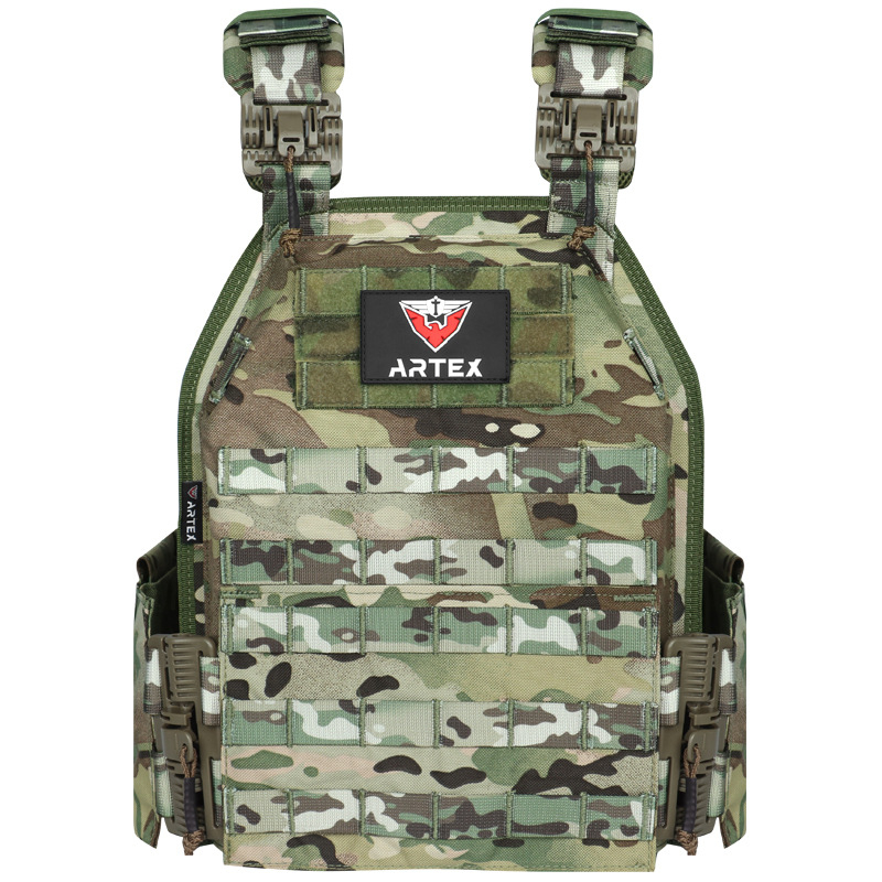 Обучителна униформа: полиестер, дишаща, износоустойчива, влагоотвеждаща, унисекс