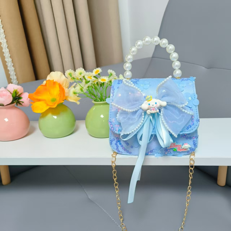 Crossbody torba s bisernom mašnicom, anime uzorak, PU materijal, bez podstave, za predškolke — slatka svakodnevna torbica