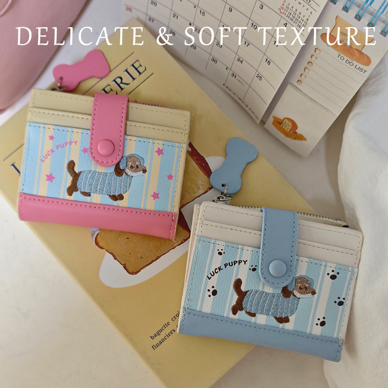 Dachshund piniginė – lengva ir plona, didelė talpa, karikatūrų modelis; PU medžiaga, pamušalas iš dirbtinės odos, atspari vandeniui, super lengva, pavasaris 2025