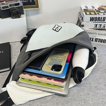 Muška crossbody torbica za prsa, lagana urbana sportska torba, patchwork uzorak, najlon materijal, podstava poliester