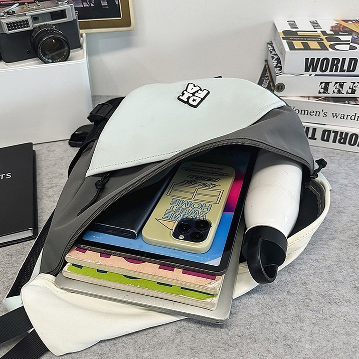 Muška crossbody torbica za prsa, lagana urbana sportska torba, patchwork uzorak, najlon materijal, podstava poliester