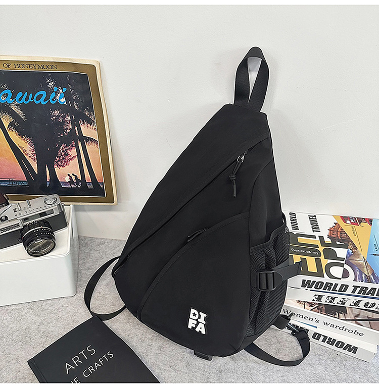 Muška crossbody torbica za prsa, lagana urbana sportska torba, patchwork uzorak, najlon materijal, podstava poliester