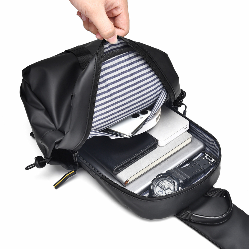 Muška crossbody torbica za prsa, gradski jednostavan stil, PU materijal, antibakterijski i otporan na habanje, ljetno izdanje 2025