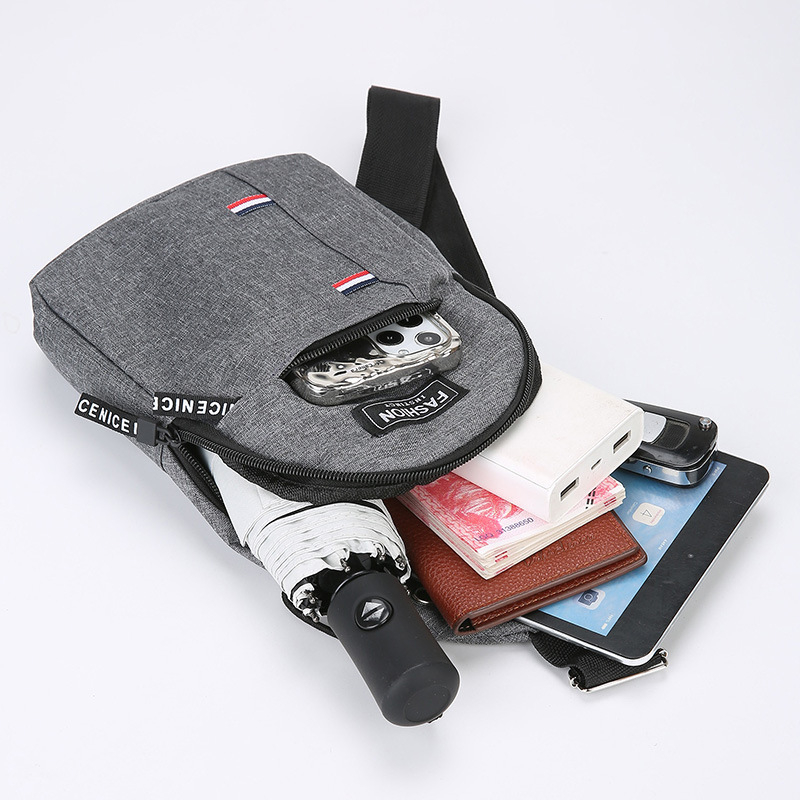 Muška torbica za prsa, Oxford tkanina, prugasti uzorak, poliester podstava, gradski stil