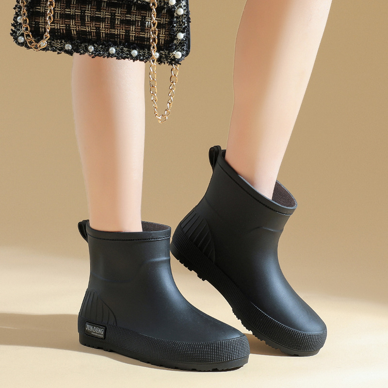 Дамски дъждовни ботуши PVC горна част, нисък маншет, удебелени, плосък ток, четири сезона